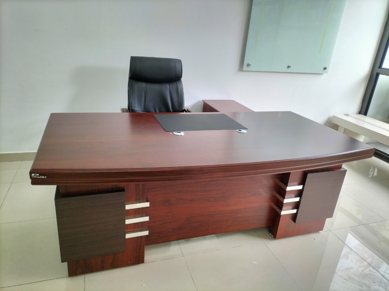 Bàn Giám Đốc DT1680H24